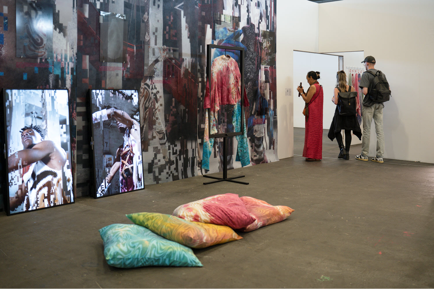 Exhibition view (Raffel Edem Kouto)